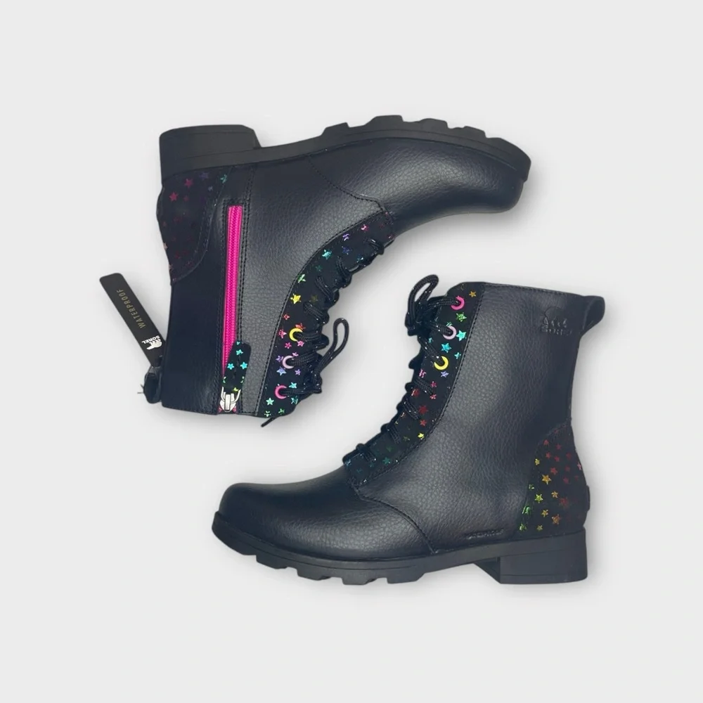 Sorel Emilie Short Lace Star Pattern Black Waterproof Boots